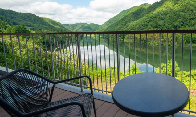 石見ワイナリーホテル美郷